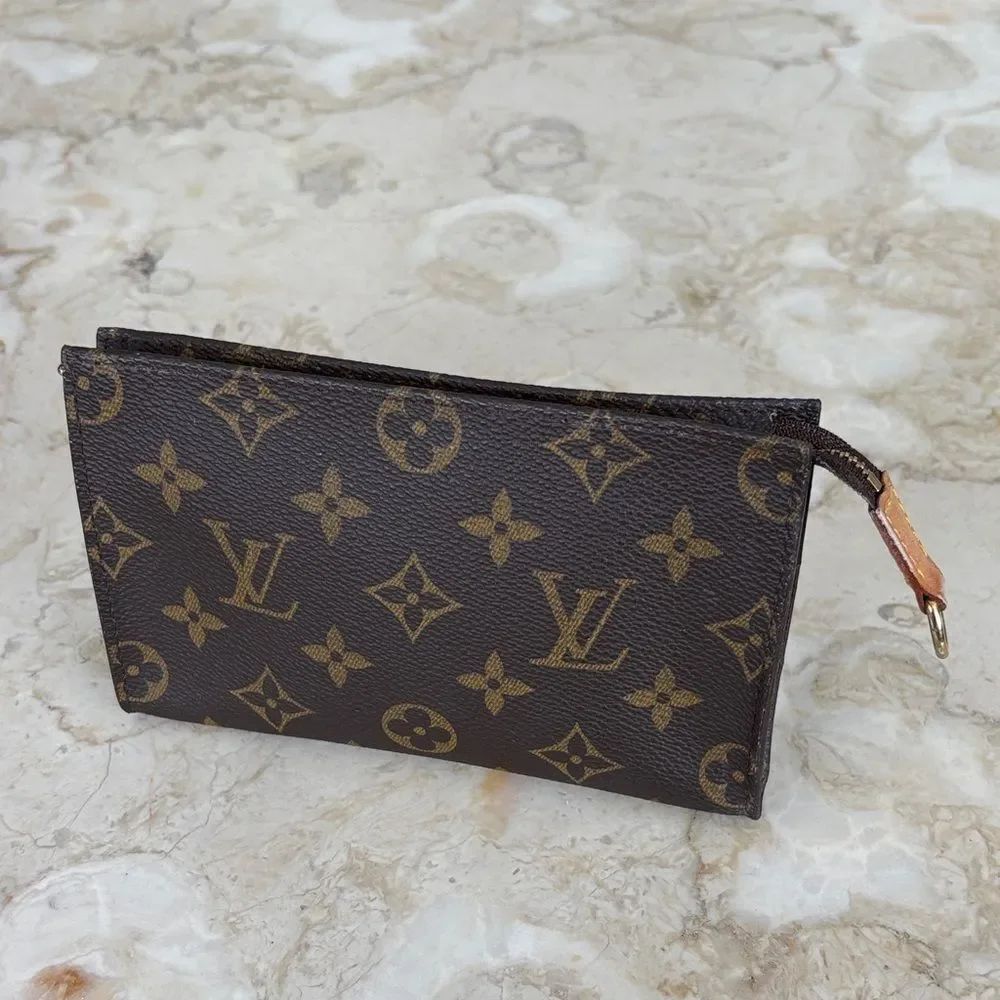 Louis Vuitton Monogram Cosmetics a Zippered Pouch (Bucket PM) Purse Brown